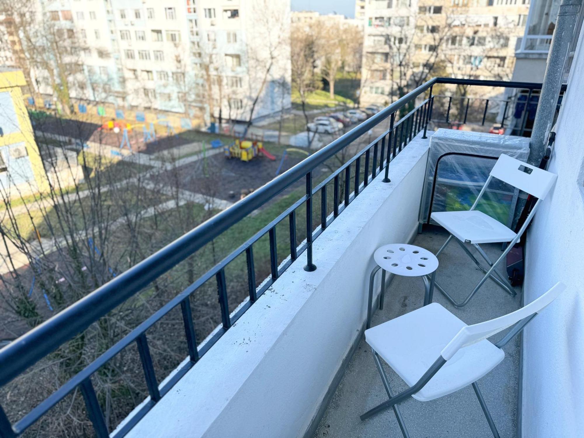Restful Apartment For 4 Guests In Burgas Exteriör bild